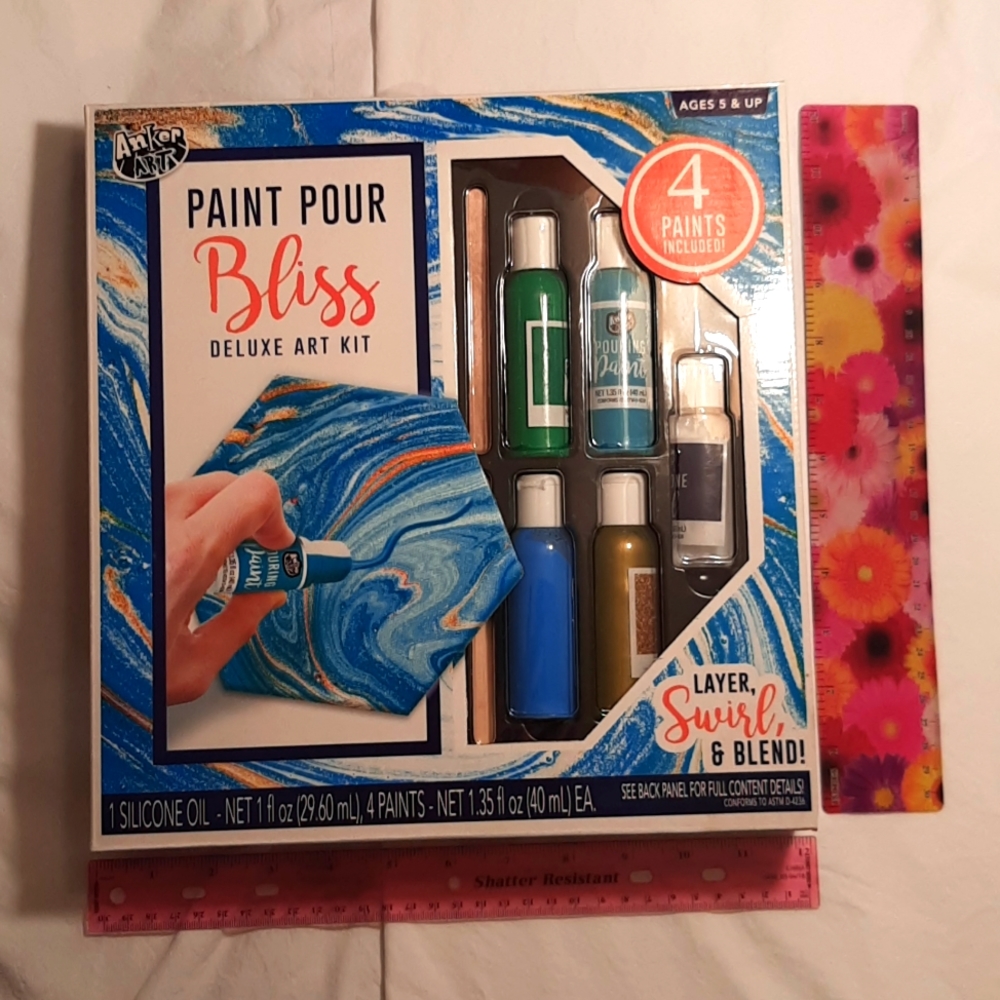 NWOT Anker Art Paint Pour Delux Art Kit
